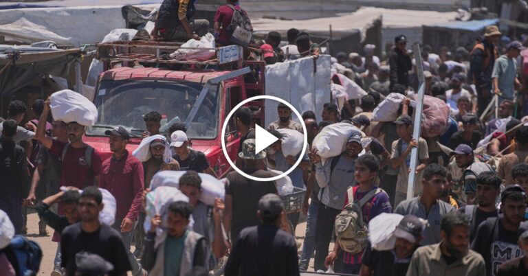 Palestinians Killed While Seeking Aid