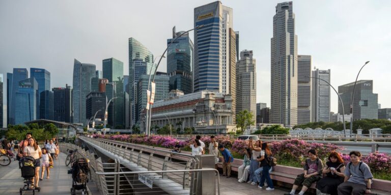 Singapore mandates licensing for crypto exchanges serving only offshore clients
