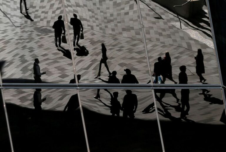 Job vacancies in Australia increase by 2.9% in the May quarter, according to ABS data