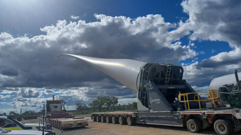 Reaching New Peaks: The Importance of Blade Lifters in Wind Energy Production