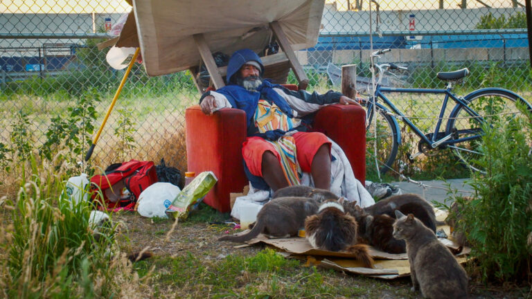 Documentary: The Cat Man Eshete’s Journey – An Ethiopian Refugee’s Life on the Streets of New York