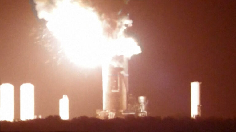 Footage captures SpaceX Starship exploding during test at site