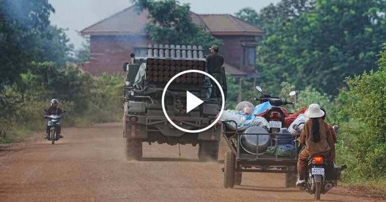 Mass Exodus from Thailand-Cambodia Border as Conflict Escalates