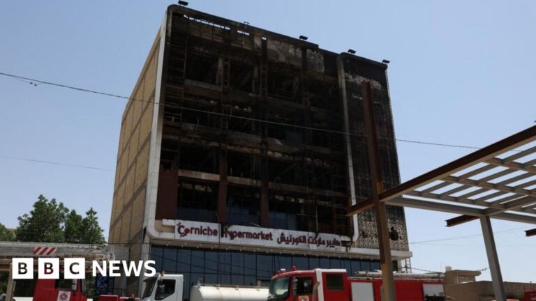 60 people killed in shopping centre blaze