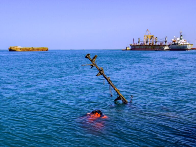 Gunboats attack cargo vessel in Red Sea; crew evacuates ship | Shipping News