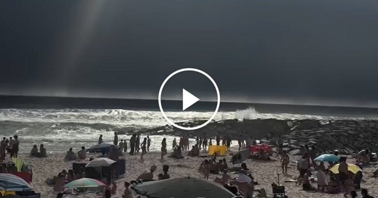 Unusual Cloud Formation Causes Panic Among Beachgoers in Portugal