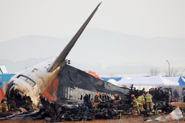 Source indicates Jeju Air pilots turned off less-damaged engine before crash, evidence reveals