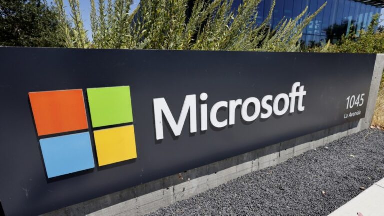 Report: Israeli Mass Surveillance of Palestinians Utilizes Microsoft Cloud Technology | Israel-Palestine Conflict News