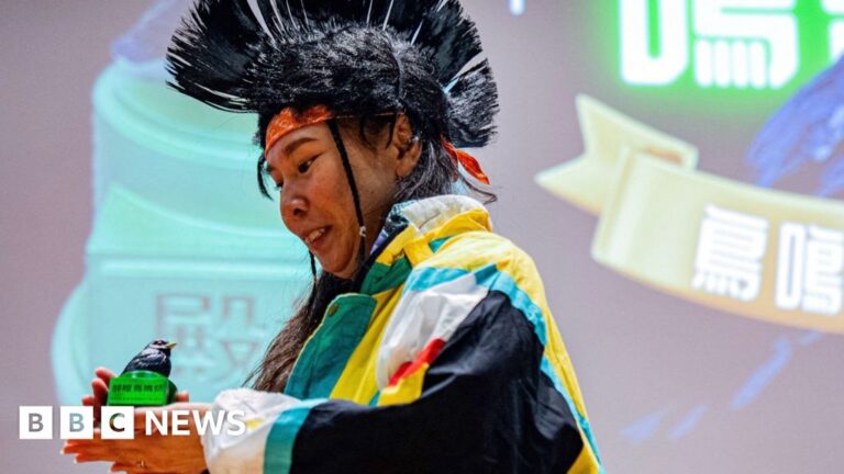 Hongkongers compete in first-ever bird call contest in the city
