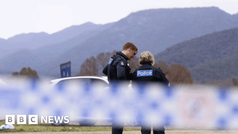 Manhunt continues for suspect in Australia police shooting