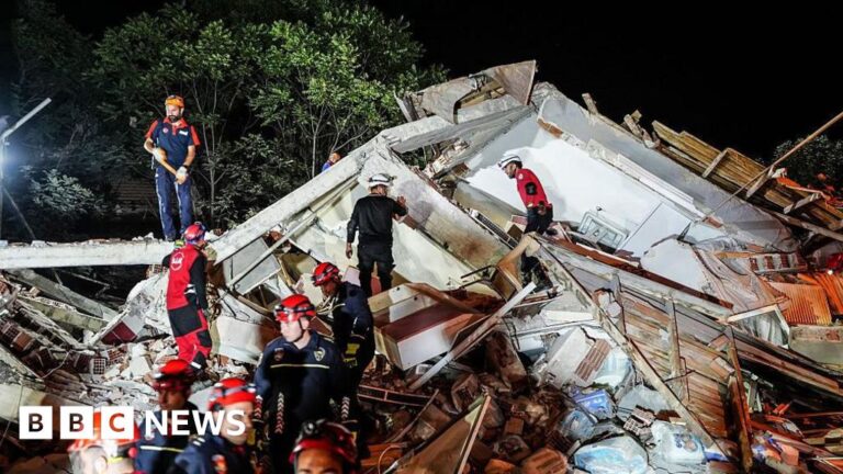 Balikesir province devastated by Turkey earthquake, buildings flattened