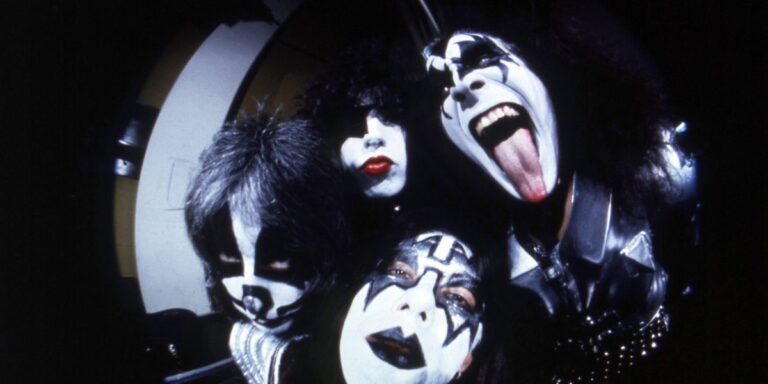 Trump’s Kennedy Center honors feature Kiss, Sylvester Stallone, and Gloria Gaynor, marking a unique selection.