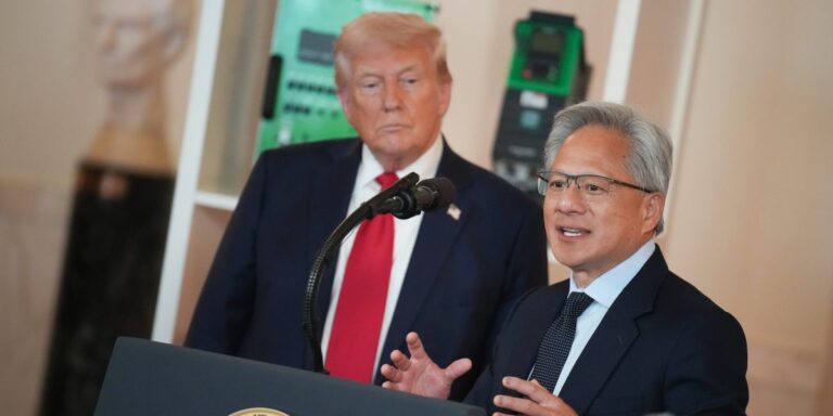 Trump’s Nvidia-AMD Deal Redefines Washington’s Export Control Policy in U.S.-China Chip War
