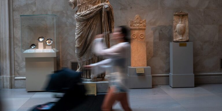 New Yorker in her mid-twenties gains 40,000 TikTok followers while exploring all of the city’s museums