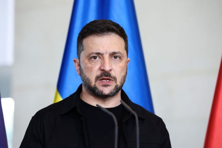 Zelenskiy prepares for risky negotiations with Trump in Washington next Monday