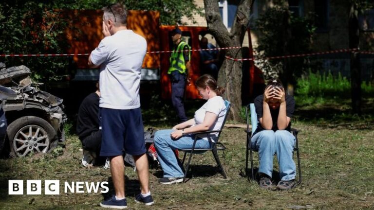 Zelensky calls for sanctions following deadly Russian strikes in Kyiv