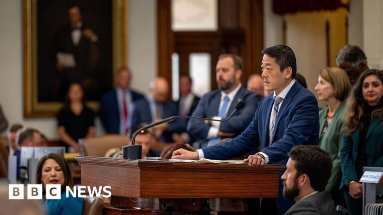Texas House Approves Republican Redistricting Maps