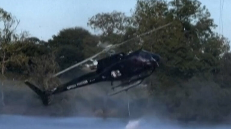 Helicopter retrieving water crashes while fighting fire in France
