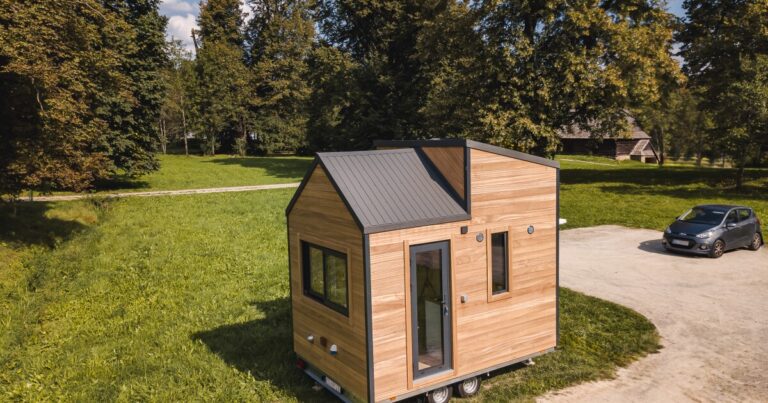 Smart Interior Design Maximizes Space in Affordable Tiny House