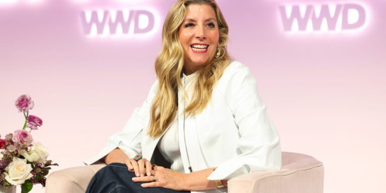 The founder of Spanx kept her company under wraps for a year, transforming $5,000 into a $1.2 billion empire.