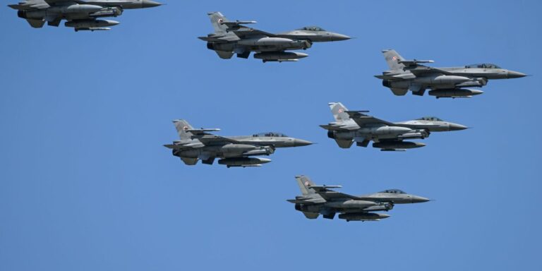Poland takes action against drone threat, closes airport and deploys jets