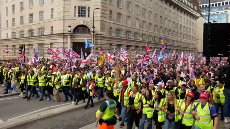 Video: Massive crowds gather in opposing London demonstrations on immigration | Protests