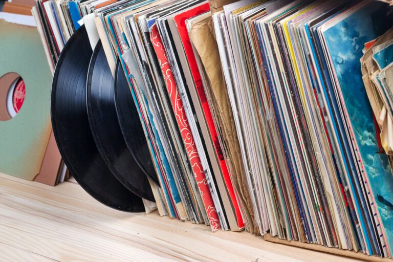 Record labels and Internet Archive reach settlement in copyright lawsuit regarding vintage vinyl record streaming
