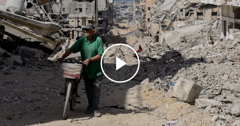 Residents Come Back to a Ravaged Gaza City