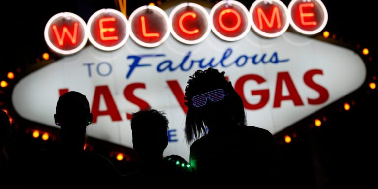 Las Vegas aims to become the next film production hub, following in Atlanta’s footsteps as California works to revive Hollywood’s decline.
