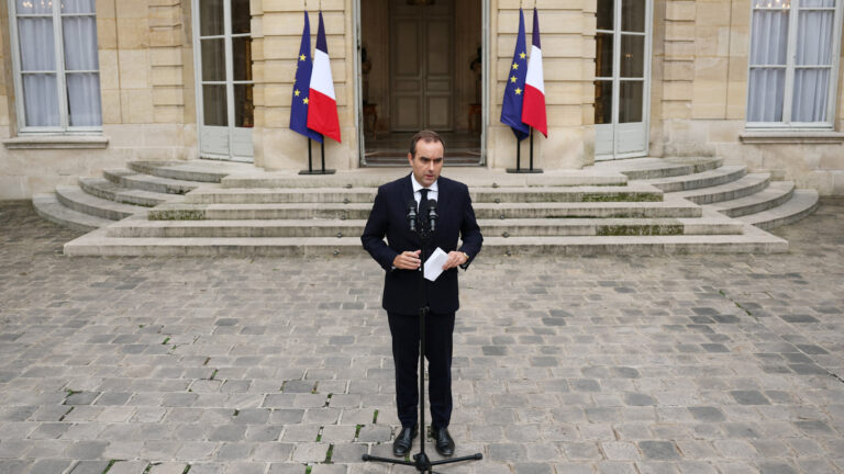French Prime Minister Steps Down Due to Internal Divisions Shortly After Taking Office | Newsfeed