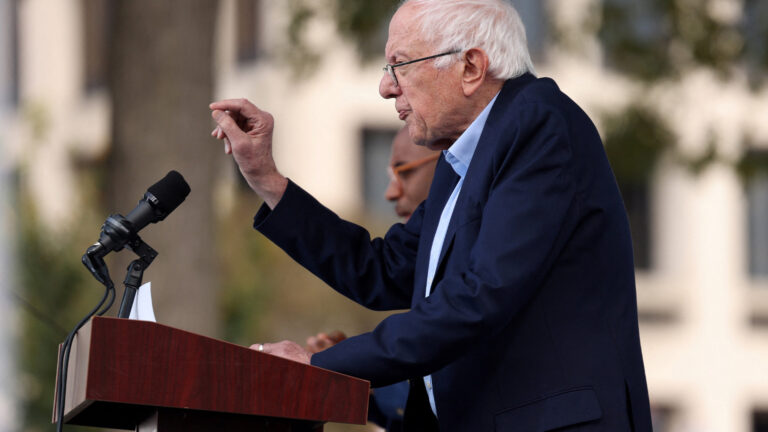 Bernie Sanders denounces Donald Trump and billionaires at ‘No Kings’ rally