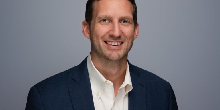 With the realization that AI won’t replace all jobs, Silicon Valley must address its key error: Putting on a show of automation must come to an end