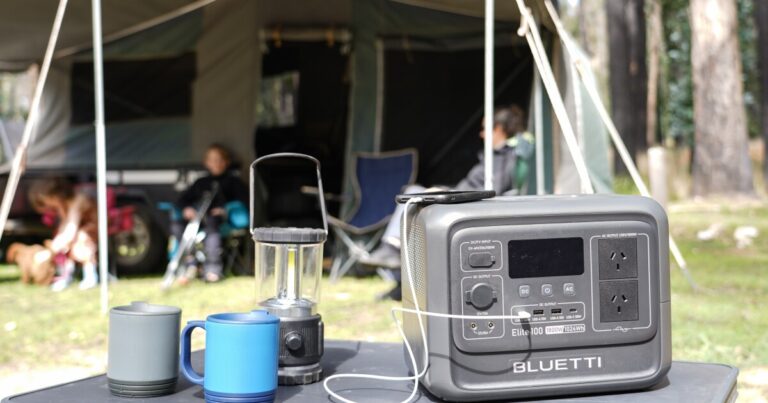 V2 Bluetti Elite 100: Compact Power Source for Camping