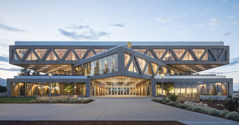 BIG’s concrete college building with stacked design produces solar power