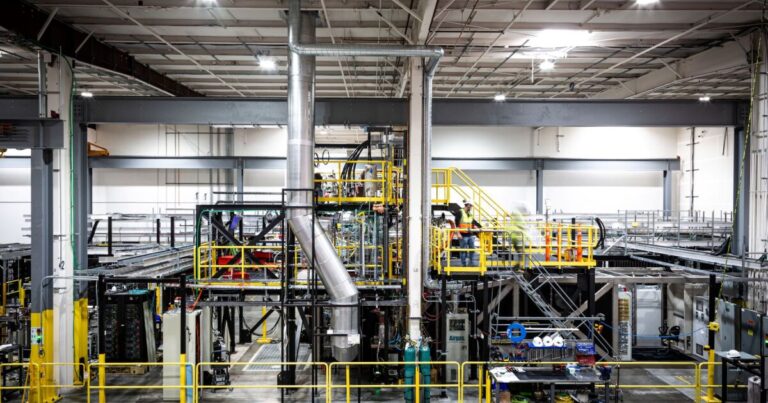 ZAP Energy Unleashes Plasma: Fusion Using Super-Lightning Bolts