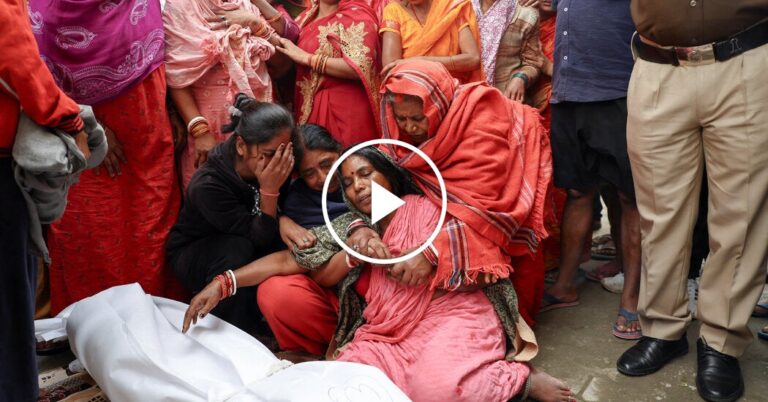 Terrorism Suspected in Car Blast Investigation in New Delhi, India