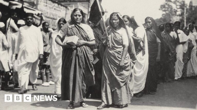 Uncovering the Unsung Heroines in Forgotten Photographs