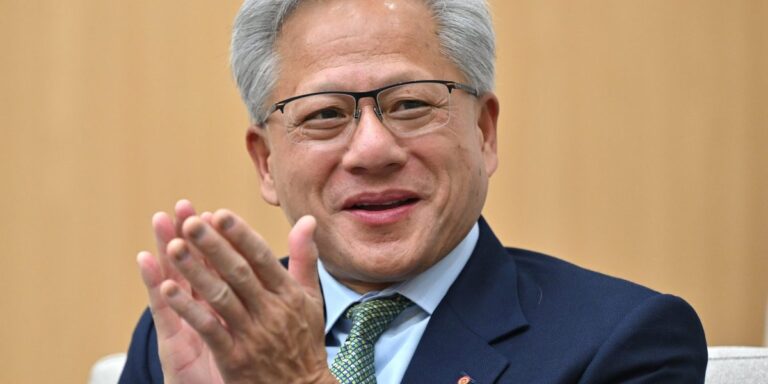 Nvidia surpasses revenue expectations and predicts sustained high demand for AI chips