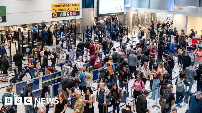 US air traffic cuts continue into second day, resulting in over 1,000 flight cancellations