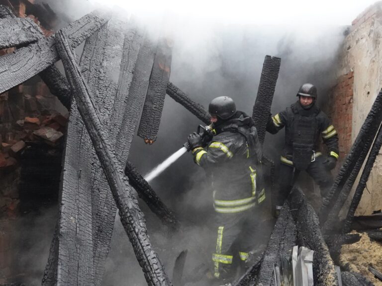 Russian assault claims lives of 3 in Kharkiv; President Zelenskyy of Ukraine to hold talks with President Macron | Latest Updates on Emmanuel Macron