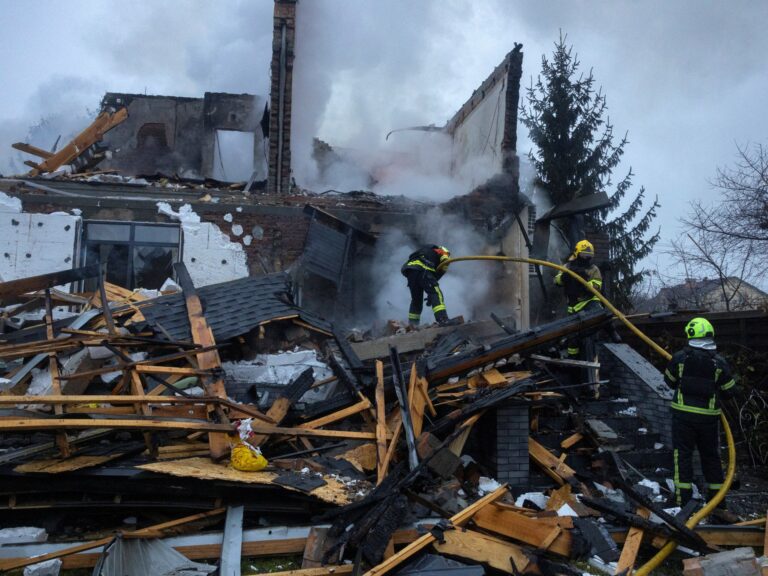 Three killed in Russian airstrikes on Kyiv as Ukrainian diplomats head to US for negotiations | Latest updates on Russia-Ukraine conflict