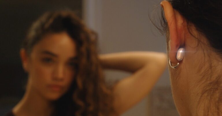 Earrings with Health-Tracking Features Monitor Blood Flow to Your Head