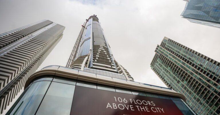 Toronto’s Pinnacle SkyTower Becomes Canada’s Tallest Building at 1,154 ft