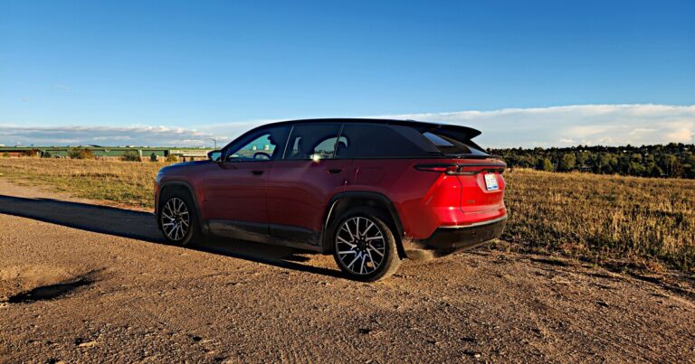 Review of 2025 Jeep Wagoneer S: A luxurious electric SUV