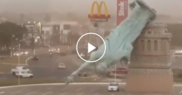 Brazil’s Statue of Liberty Replica Falls Down