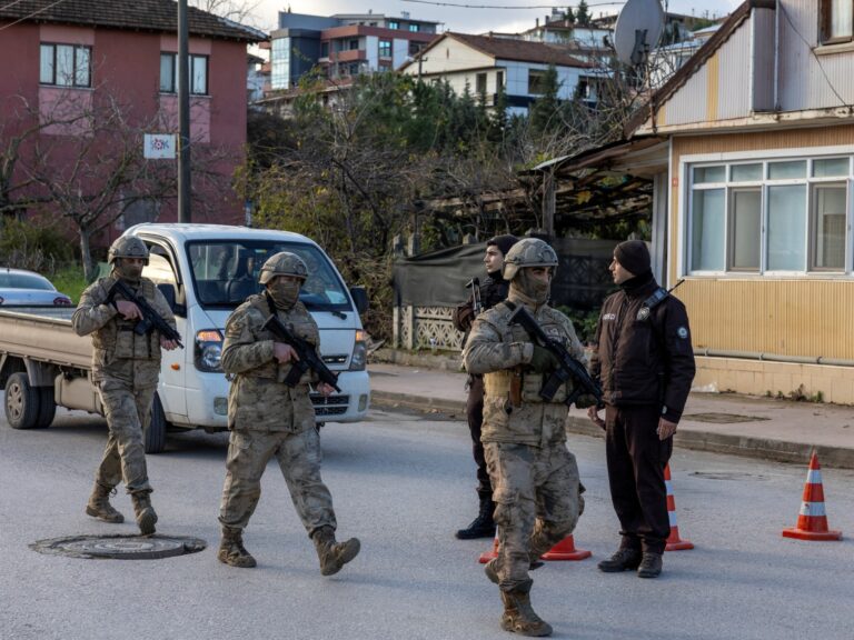 Turkey detains 125 ISIL suspects in latest raids as crackdown intensifies | ISIL/ISIS News
