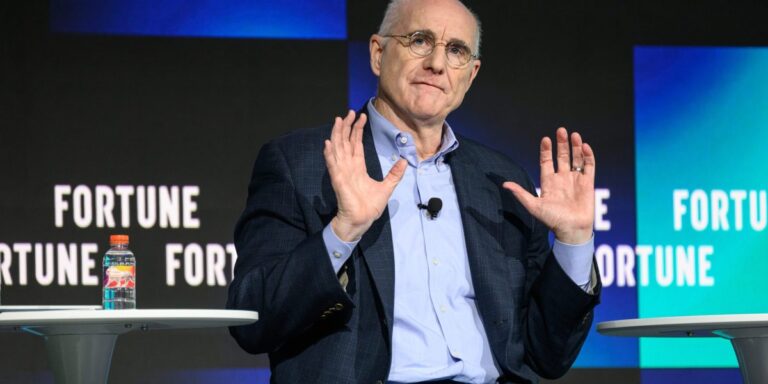 Transformation of two Fortune 500 giants through design thinking by two leaders