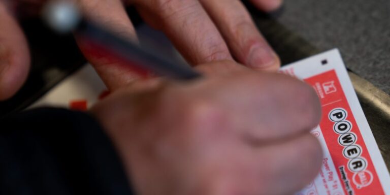 Could $1.7 billion be your Christmas gift? Powerball’s 46 consecutive draws without a winner bring holiday cheer