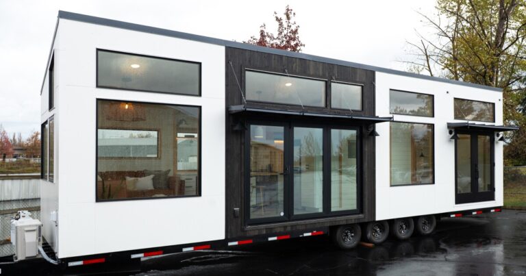 The Urban Park Max 37 Tiny House Offers Apartment-Style Comfort at Coastal Locations