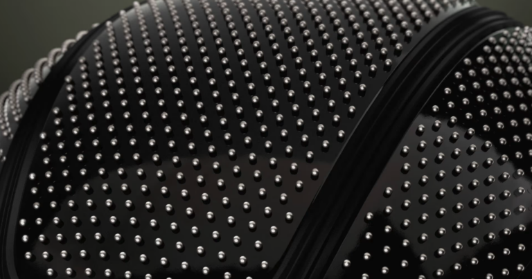 Alpha Wave Smart Helmet Ensures Optimum Cycling Safety